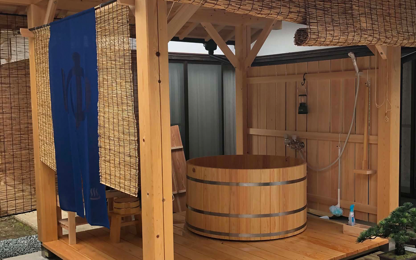 木製露天風呂・浴場